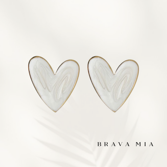 Aretes corazón blanco